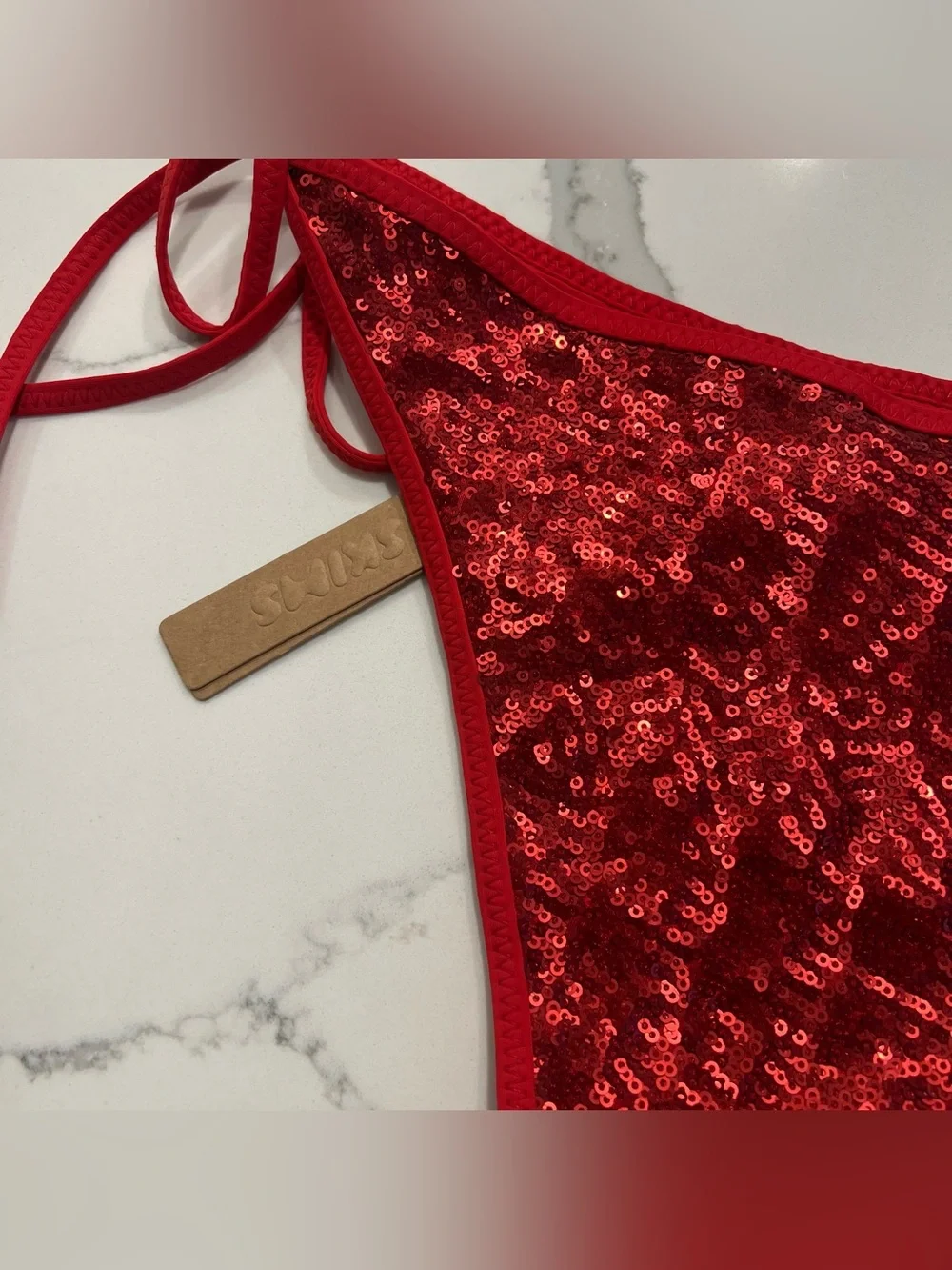 SKIMS SEQUIN BIKINI BOTTOM - Brick Size L